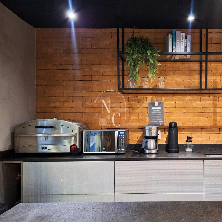 Studio with pool and gym | Airport and Subway st