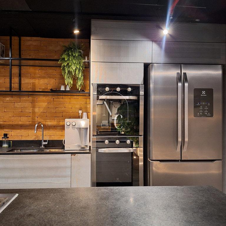 Studio with pool and gym | Airport and Subway st