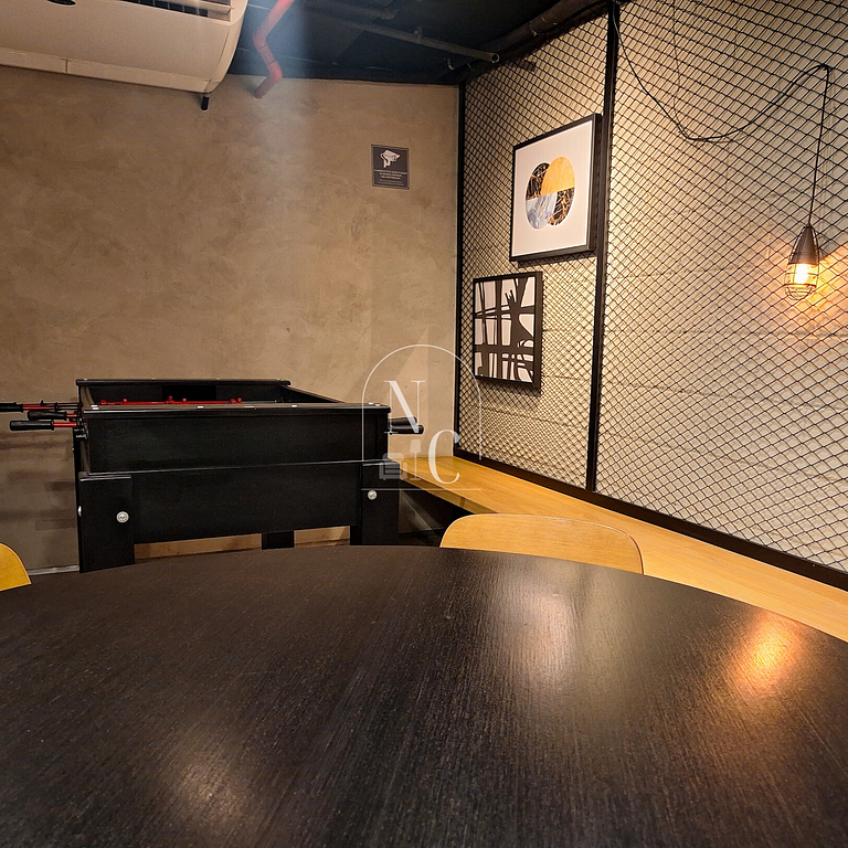 Studio with pool and gym | Airport and Subway st