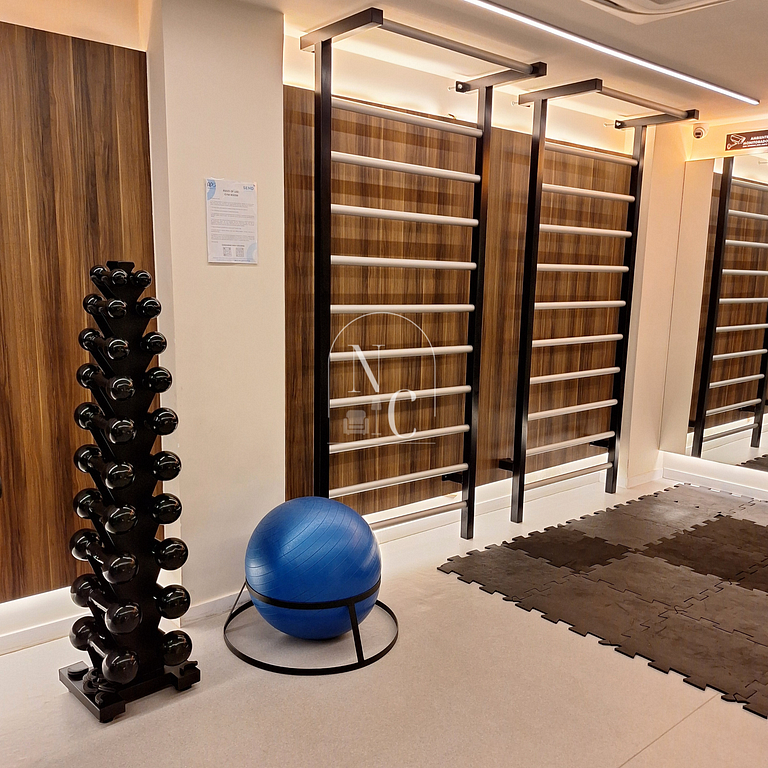 Cozy Studio | Gym, Rooftop & Near US Consulate