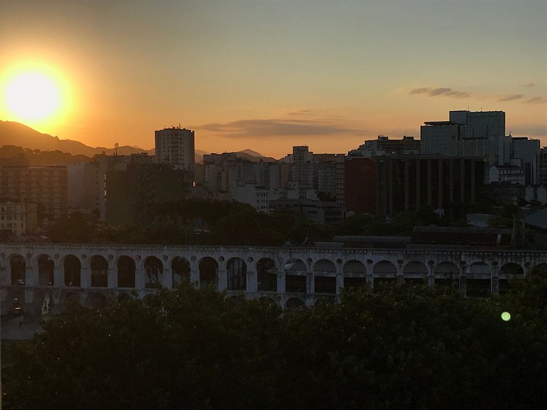 Estúdio vista arcos da lapa com piscina e academia