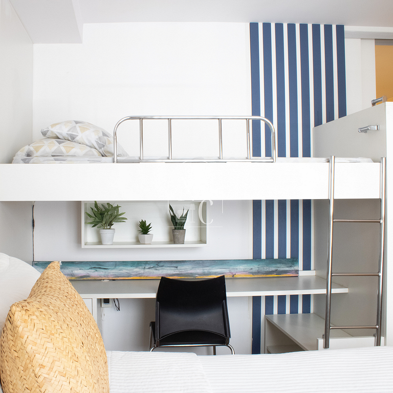 Studio Downtown/Consulate - Everything you need!