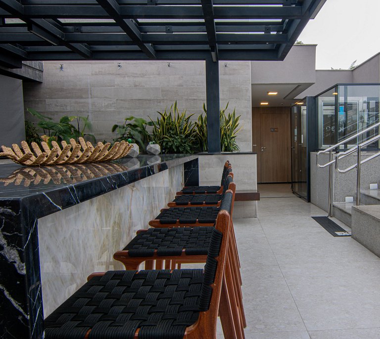Conforto e Requinte com Piscina Panorâmica