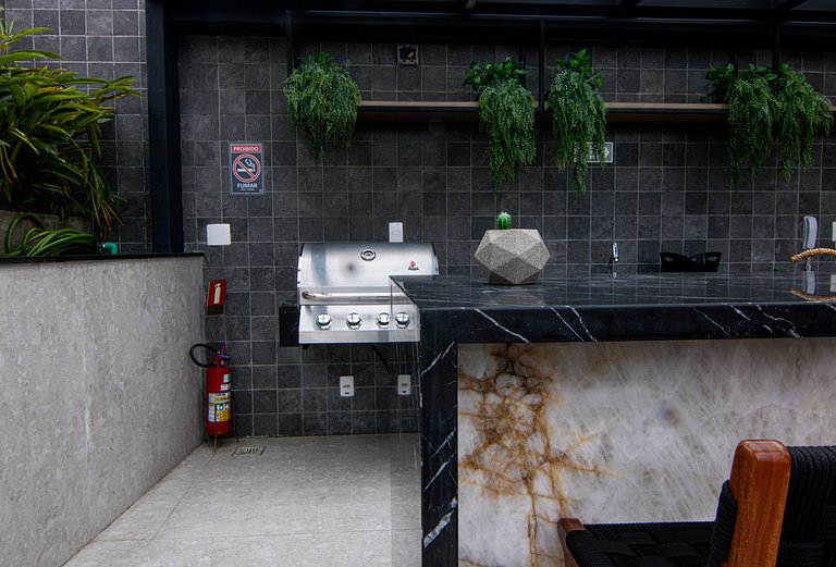 Conforto e Requinte com Piscina Panorâmica