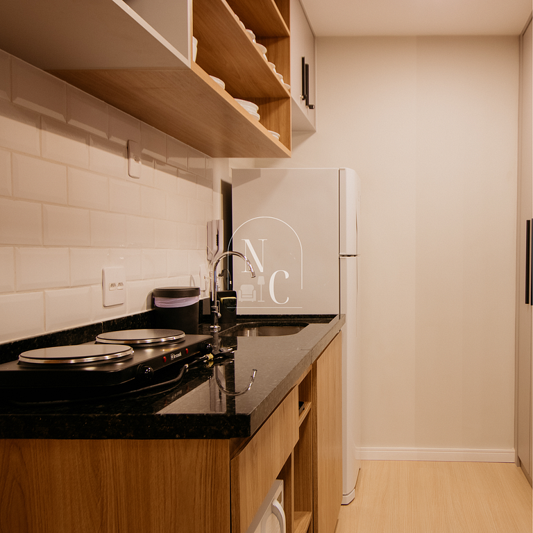 Cozy Studio | Gym, Rooftop & Near US Consulate