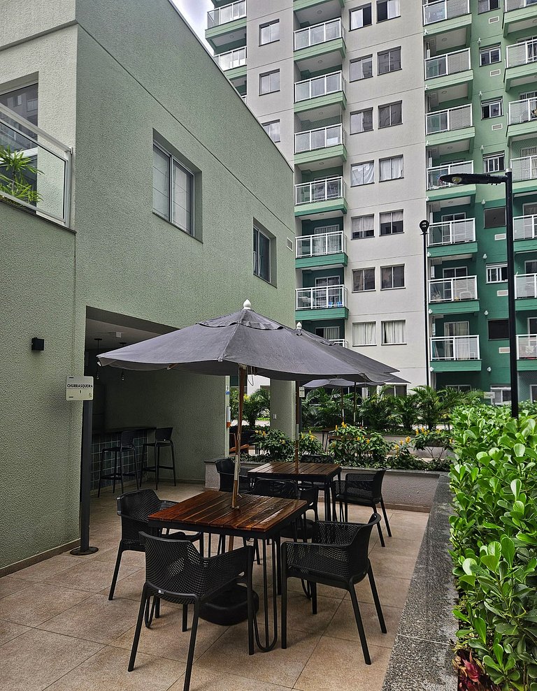 2 BR apartment in Porto - Pool/gym