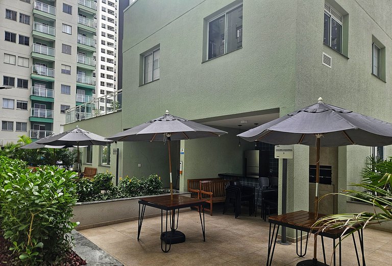 2 BR apartment in Porto - Pool/gym