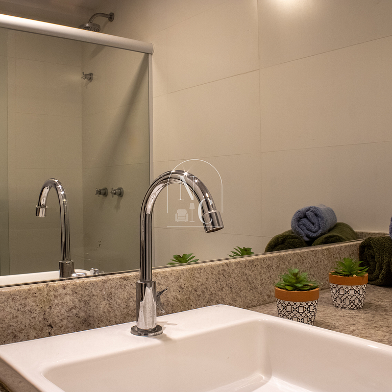 Stylish Studio•Pool, Gym, A/C•Walk Arcos & Metro