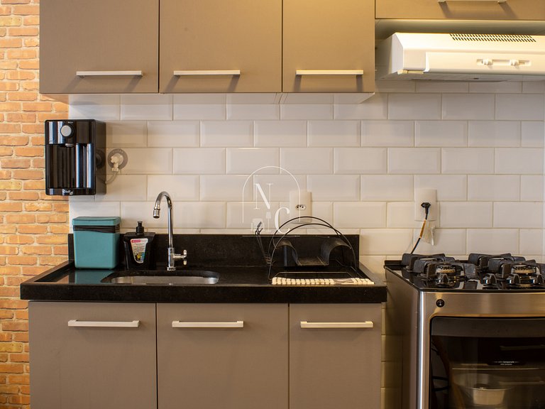 Studio with pool and gym | Airport and Subway st