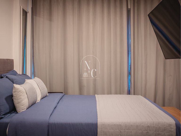 Studio with pool and gym | Airport and Subway st