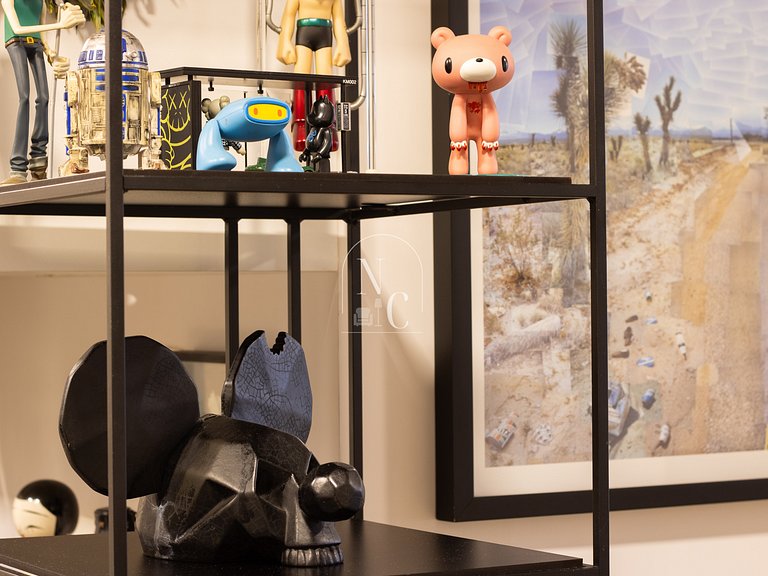 Art Experience Downtown - New and Modern building